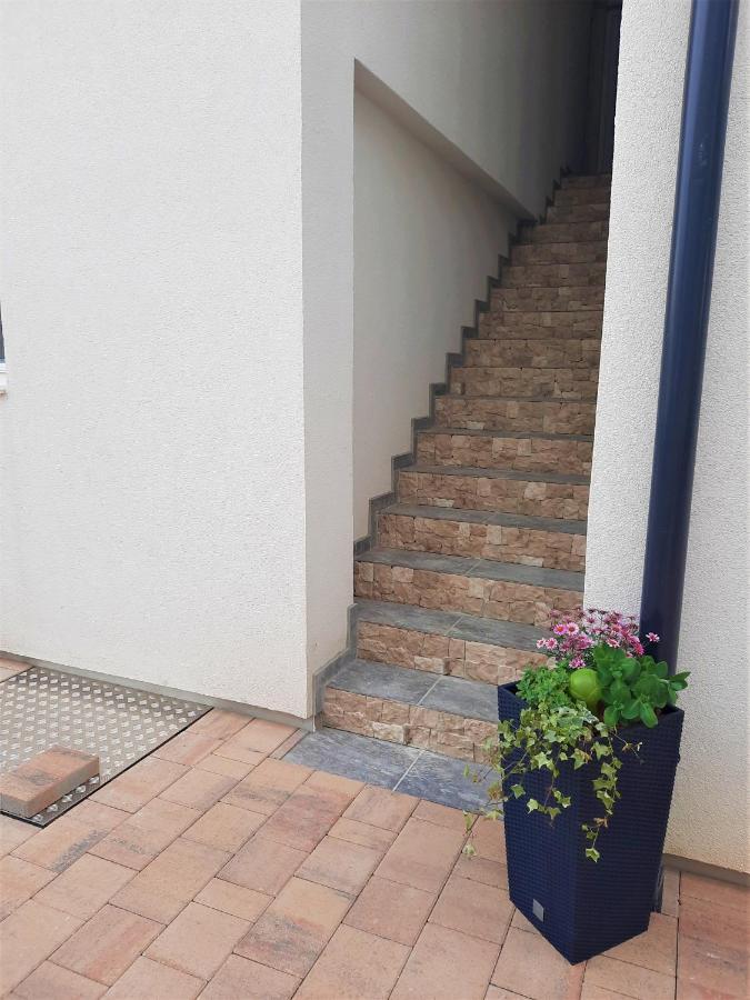 Apartman Bamboo Nin Εξωτερικό φωτογραφία